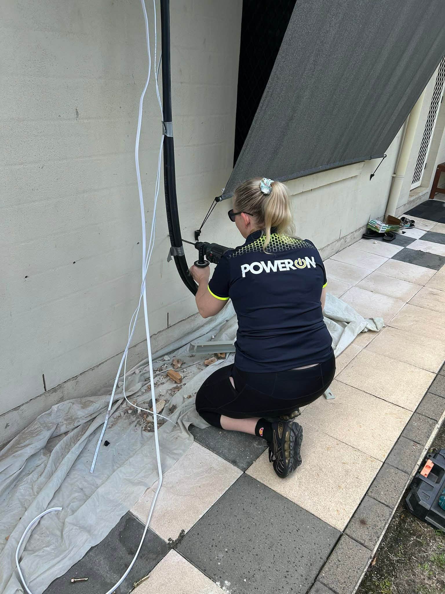 Team member - Electrician / Tech